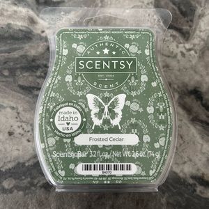 Frosted Cedar Scentsy Bar
